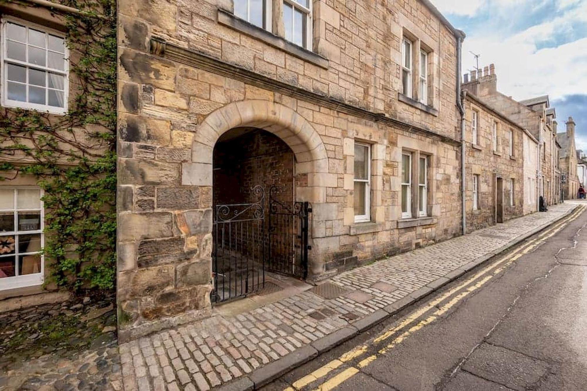 セント・アンドルーズCastle Loftアパートメント エクステリア 写真
